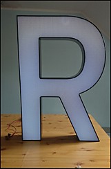 rozsvícené písemno